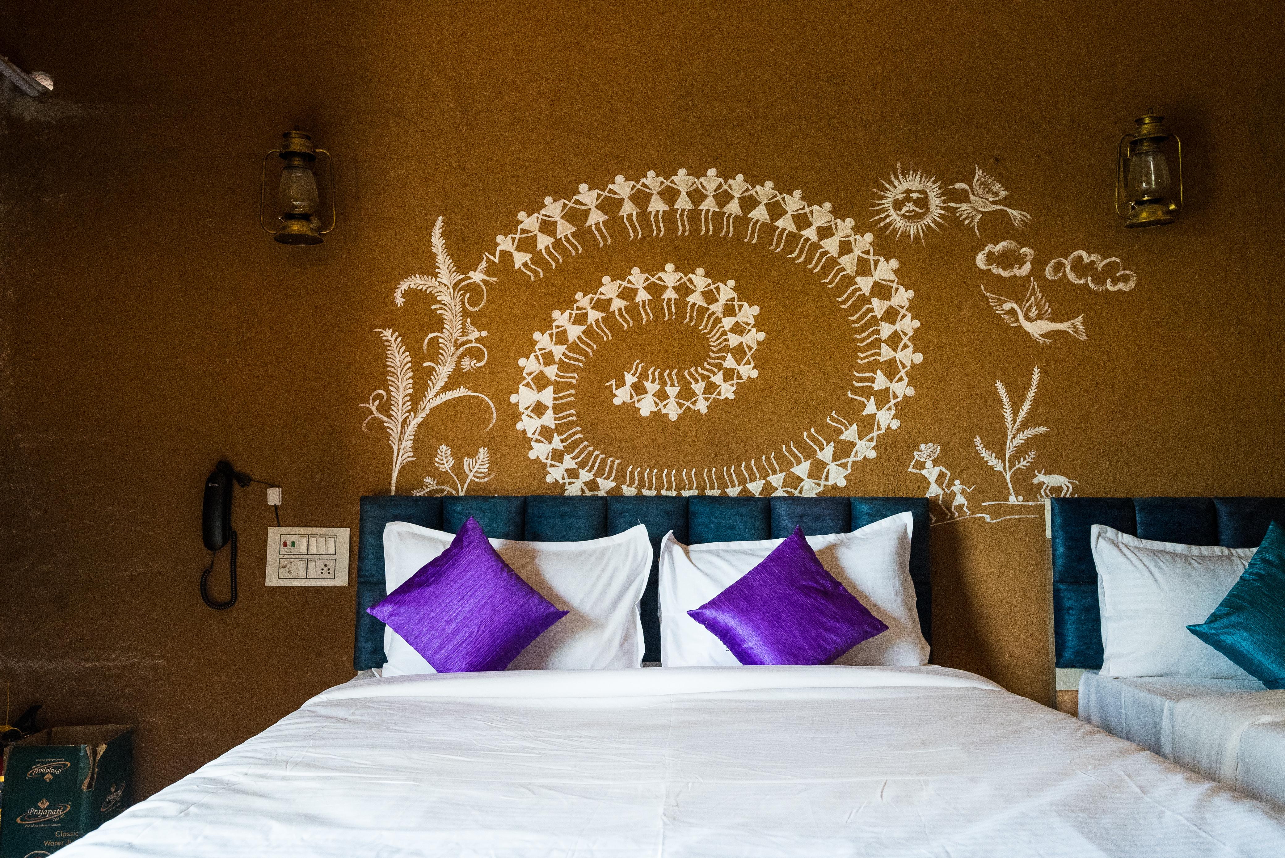 Rustic Mud Plaster & Finishes